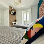 Hotell Hotel Eden Cassis - Centre-Ville- Piscine Chauffee, Jacuzzi Et Sauna - Parking Prive
