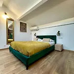 Hotel Eden Cassis - Centre-Ville- Piscine Chauffee, Jacuzzi Et Sauna - Parking Prive
