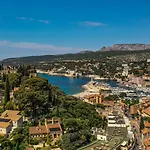 Hotel Eden Cassis - Centre-Ville- Piscine Chauffee, Jacuzzi Et Sauna - Parking Prive 3* Cassis
