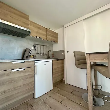 Hotel Hotel Eden Cassis - Centre-Ville- Piscine Chauffee, Jacuzzi Et Sauna - Parking Prive Cassis