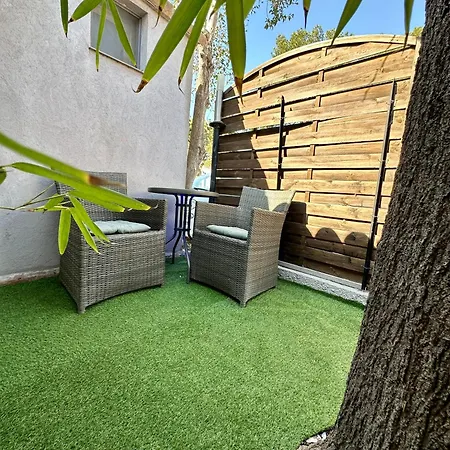 Hotel Eden Cassis - Centre-Ville- Piscine Chauffee, Jacuzzi Et Sauna - Parking Prive Hotel 3*