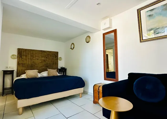 Eden - Centre-ville- Piscine Chauffee, Jacuzzi Et Sauna - Parking Prive
