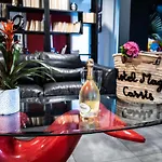 Отель Eden - Centre-ville- Piscine Chauffee, Jacuzzi Et Sauna - Parking Prive Каси
