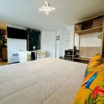 Eden - Centre-ville- Piscine Chauffee, Jacuzzi Et Sauna - Parking Prive Отель Каси