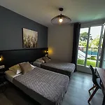 Eden - Centre-ville- Piscine Chauffee, Jacuzzi Et Sauna - Parking Prive