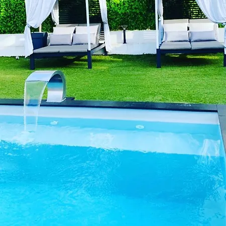 Hotel Eden Cassis - Centre-Ville- Piscine Chauffee, Jacuzzi Et Sauna - Parking Prive Hotel 3*