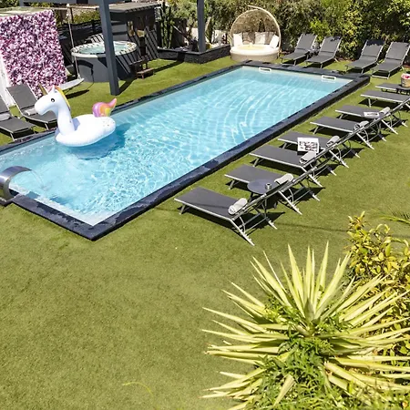 Hotel Eden Cassis - Centre-Ville- Piscine Chauffee, Jacuzzi Et Sauna - Parking Prive 3* Cassis