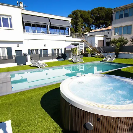 Eden - Centre-ville- Piscine Chauffee, Jacuzzi Et Sauna - Parking Prive Hotel 3*