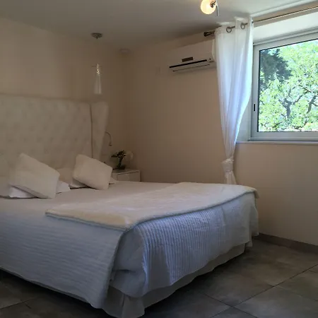 Eden - Centre-ville- Piscine Chauffee, Jacuzzi Et Sauna - Parking Prive