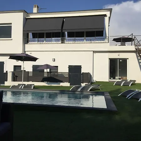 Eden - Centre-ville- Piscine Chauffee, Jacuzzi Et Sauna - Parking Prive Отель Каси