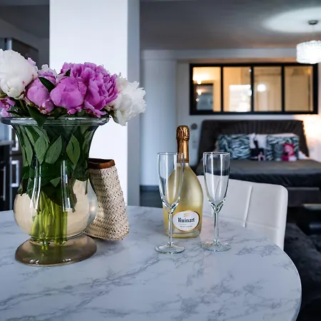 Eden - Centre-ville- Piscine Chauffee, Jacuzzi Et Sauna - Parking Prive Hotel