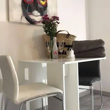 Eden - Centre-ville- Piscine Chauffee, Jacuzzi Et Sauna - Parking Prive