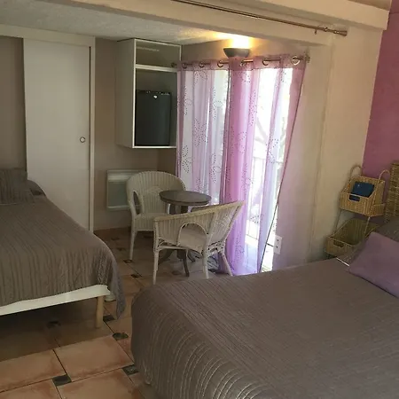 Hotel Eden Cassis - Centre-Ville- Piscine Chauffee, Jacuzzi Et Sauna - Parking Prive Cassis
