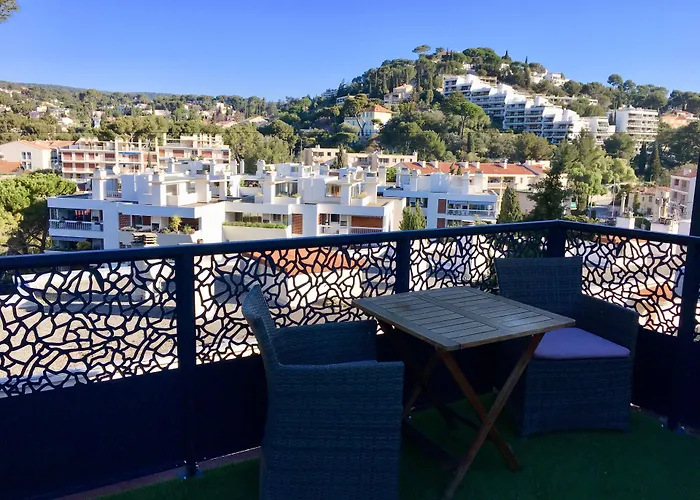 Hotel Eden - Centre-ville- Piscine Chauffée, Jacuzzi Et Sauna - Parking Privé